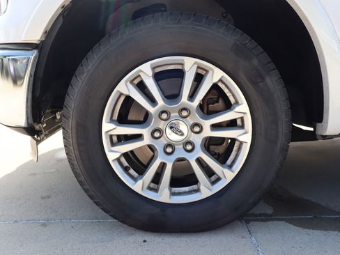Used 2015 Ford F150 Lariat w/ Trailer Tow Package RWD image 10