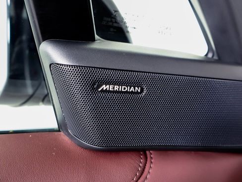 Used 2023 Land Rover Range Rover SE image 19