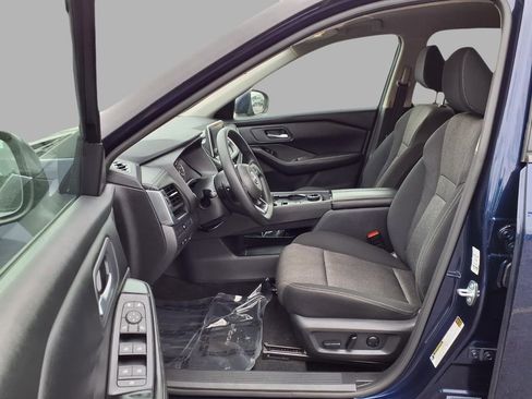 Certified 2024 Nissan Rogue SV AWD/4WD image 22