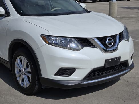 Used 2015 Nissan Rogue SV FWD image 9