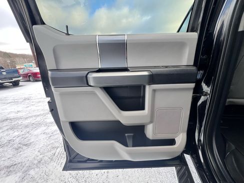 Used 2016 Ford F150 XLT w/ Equipment Group 302A Luxury image 20