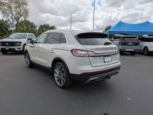 Used 2022 Lincoln Nautilus Reserve w/ Equipment Group 202A AWD/4WD image 6