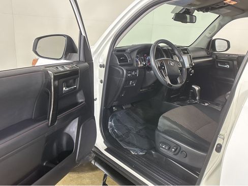 Used 2023 Toyota 4Runner TRD Off-Road image 2