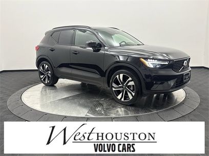 Certified 2025 Volvo XC40 B5 Plus