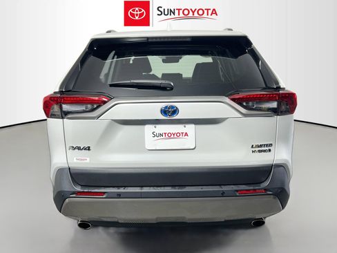 Used 2024 Toyota RAV4 Limited image 5