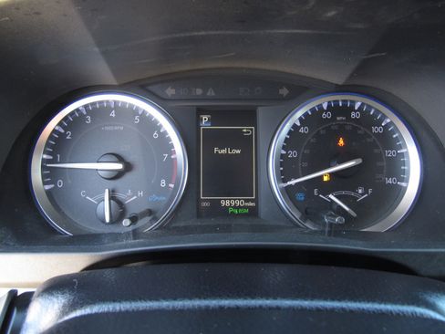 Used 2019 Toyota Highlander Limited image 30