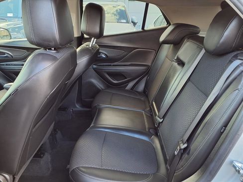 Used 2022 Buick Encore Preferred w/ Safety Package image 19