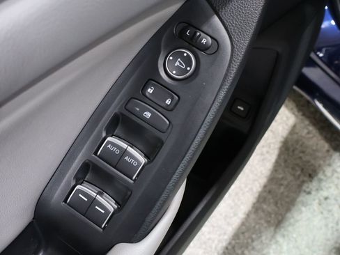 Used 2019 Honda Accord EX image 14