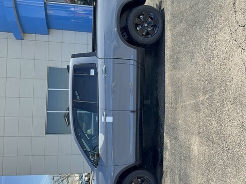 New 2026 Honda Ridgeline Black Edition image 8