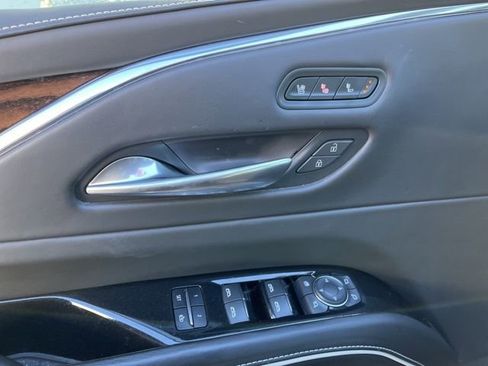Used 2021 Cadillac Escalade ESV Sport Platinum image 17