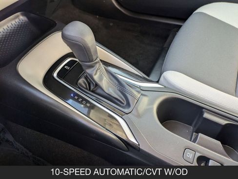 Used 2024 Toyota Corolla LE image 18