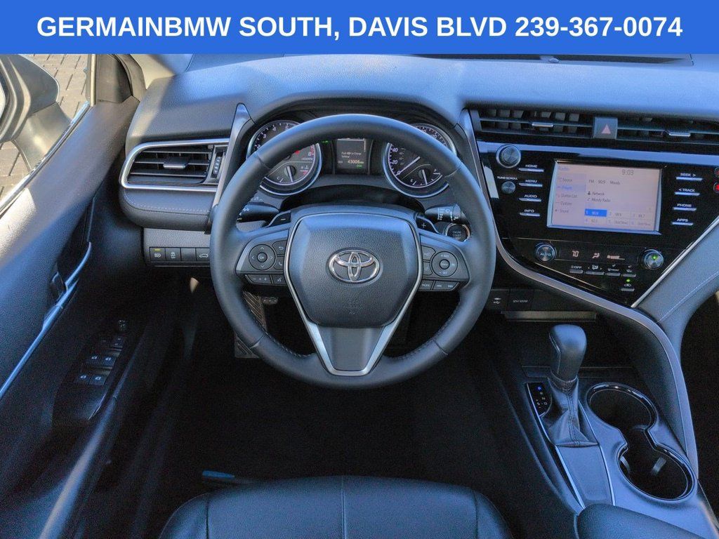 Used 2018 Toyota Camry SE w/ Convenience Package FWD image 18
