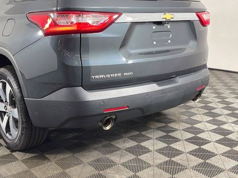 Used 2019 Chevrolet Traverse LT w/ LT Premium Package AWD/4WD image 38