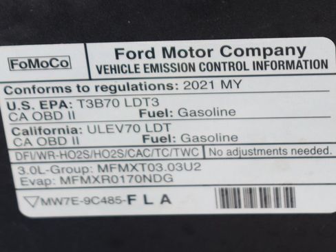 Used 2021 Ford Explorer ST w/ Equipment Group 401A AWD/4WD image 16