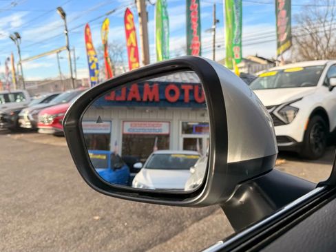 Used 2024 Mitsubishi Outlander Ralliart image 29