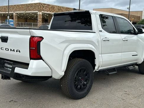 New 2026 Toyota Tacoma SR5 AWD/4WD image 9