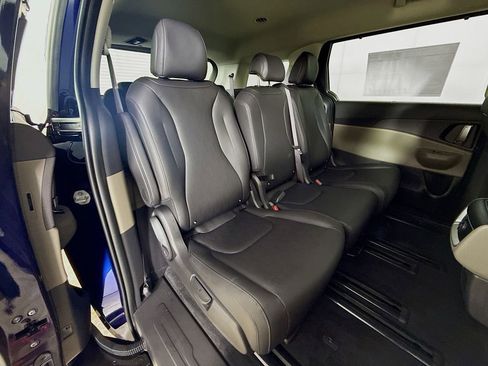 New 2026 Kia Carnival EX image 35