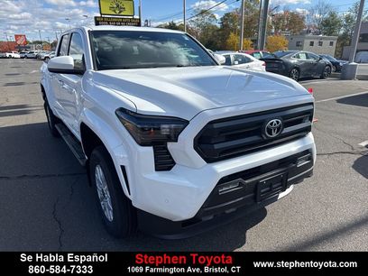 New 2025 Toyota Tacoma SR5