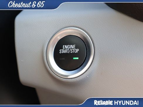 Used 2023 GMC Terrain SLT w/ Infotainment Package II AWD/4WD image 32