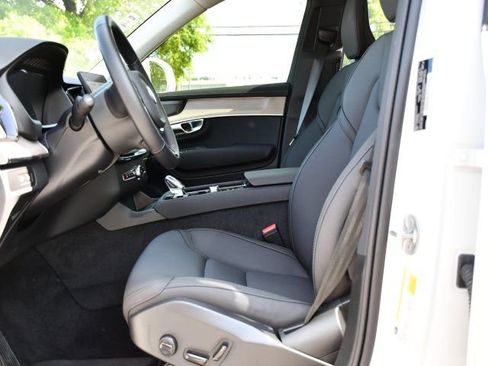 Used 2025 Volvo XC90 T8 Plus w/ Protection Package Premier AWD/4WD image 13