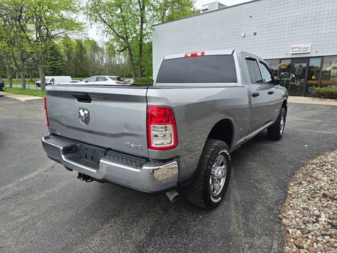 Used 2022 RAM 3500 Tradesman w/ Chrome Appearance Group AWD/4WD image 6