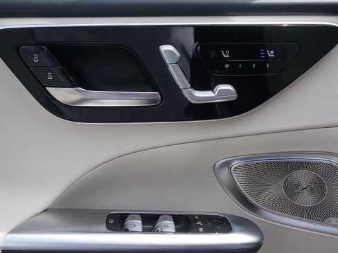 Certified 2025 Mercedes-Benz C 300 Sedan image 22
