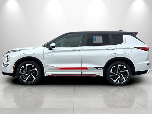 Used 2024 Mitsubishi Outlander Ralliart image 5