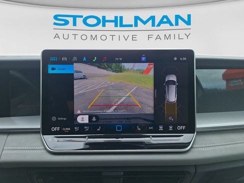 Used 2025 Volkswagen Tiguan SE w/ Panoramic Sunroof Package AWD/4WD image 16