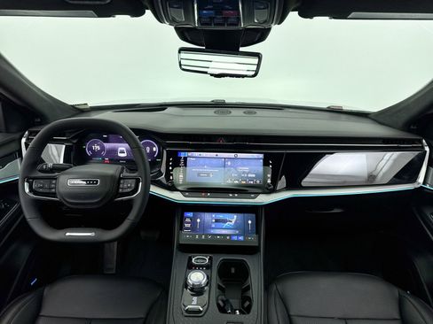 Used 2024 Jeep Wagoneer Launch Edition image 22