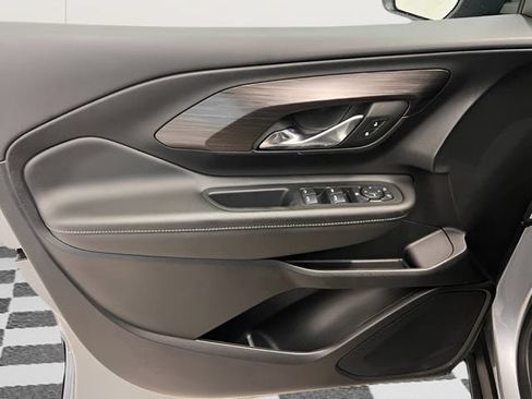 Certified 2024 GMC Terrain SLE FWD image 11