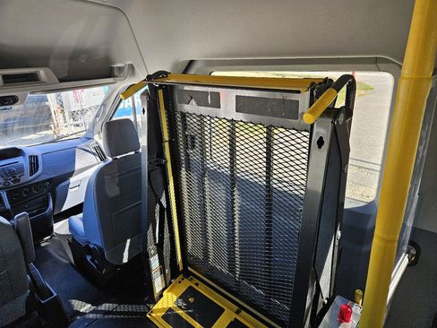 Used 2017 Ford Transit 350 XL image 37