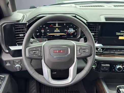 New 2026 GMC Sierra 1500 Elevation image 15