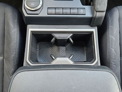 Used 2024 Toyota Tacoma SR5 image 12