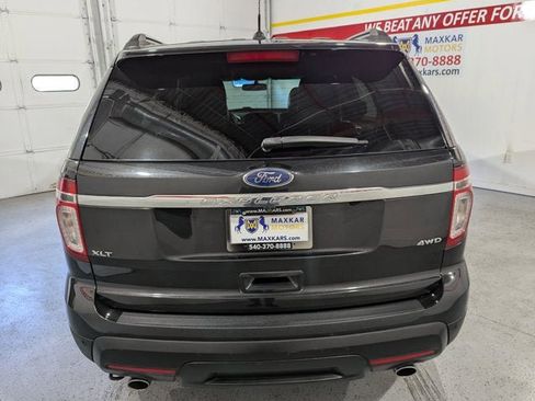 Used 2015 Ford Explorer XLT w/ Equipment Group 202B image 6