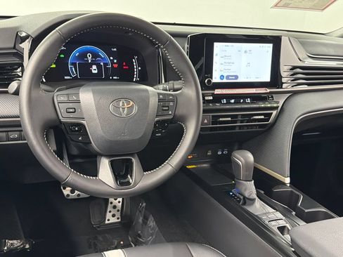 Used 2026 Toyota Camry SE w/ Convenience Package FWD image 36