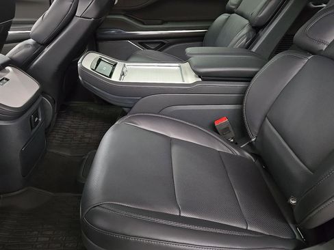 New 2025 Lincoln Navigator Reserve w/ Jet Appearance Package image 7