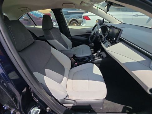 Used 2022 Toyota Corolla LE FWD image 11