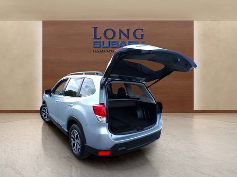 Used 2023 Subaru Forester Premium AWD/4WD image 13