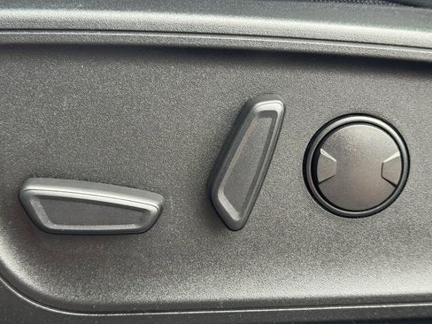 Used 2022 Ford Escape Titanium w/ Class II Trailer Tow Package AWD/4WD image 21