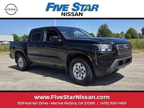 Used 2024 Nissan Frontier SV RWD image 1