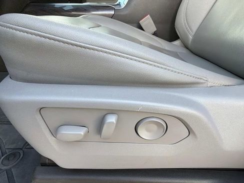 Used 2024 Chevrolet Silverado 3500 LTZ w/ LTZ Convenience Package image 29