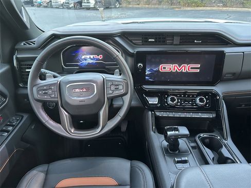 Used 2025 GMC Sierra 1500 AT4 w/ AT4 Premium Package image 15