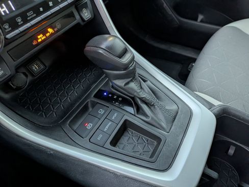 Used 2023 Toyota RAV4 XLE image 16