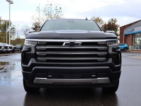 Used 2023 Chevrolet Silverado 1500 High Country w/ High Country Premium Package image 7
