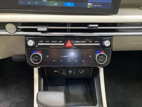 Used 2025 Hyundai Tucson SEL FWD image 44