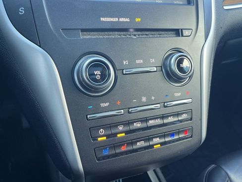 Used 2015 Lincoln MKC AWD w/ Equipment Group 102A Reserve image 17