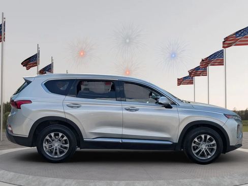 Used 2019 Hyundai Santa Fe SEL FWD image 4