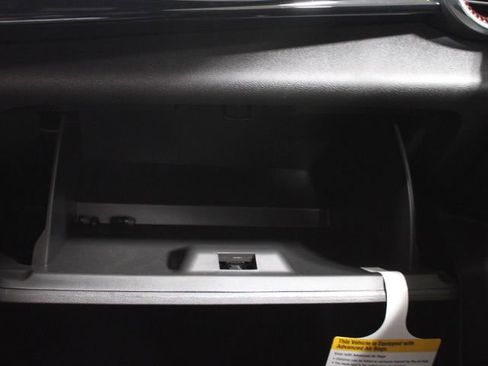 New 2026 Chevrolet Trax RS w/ Sunroof Package FWD image 26