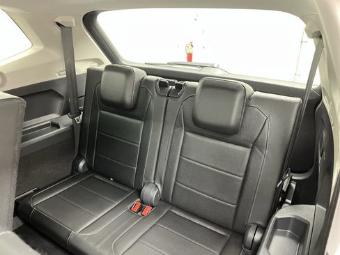 Used 2019 Volkswagen Tiguan SEL Premium R-Line FWD image 13