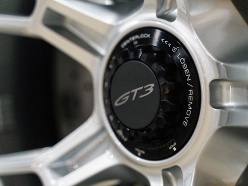 Used 2022 Porsche 911 GT3 RWD image 5